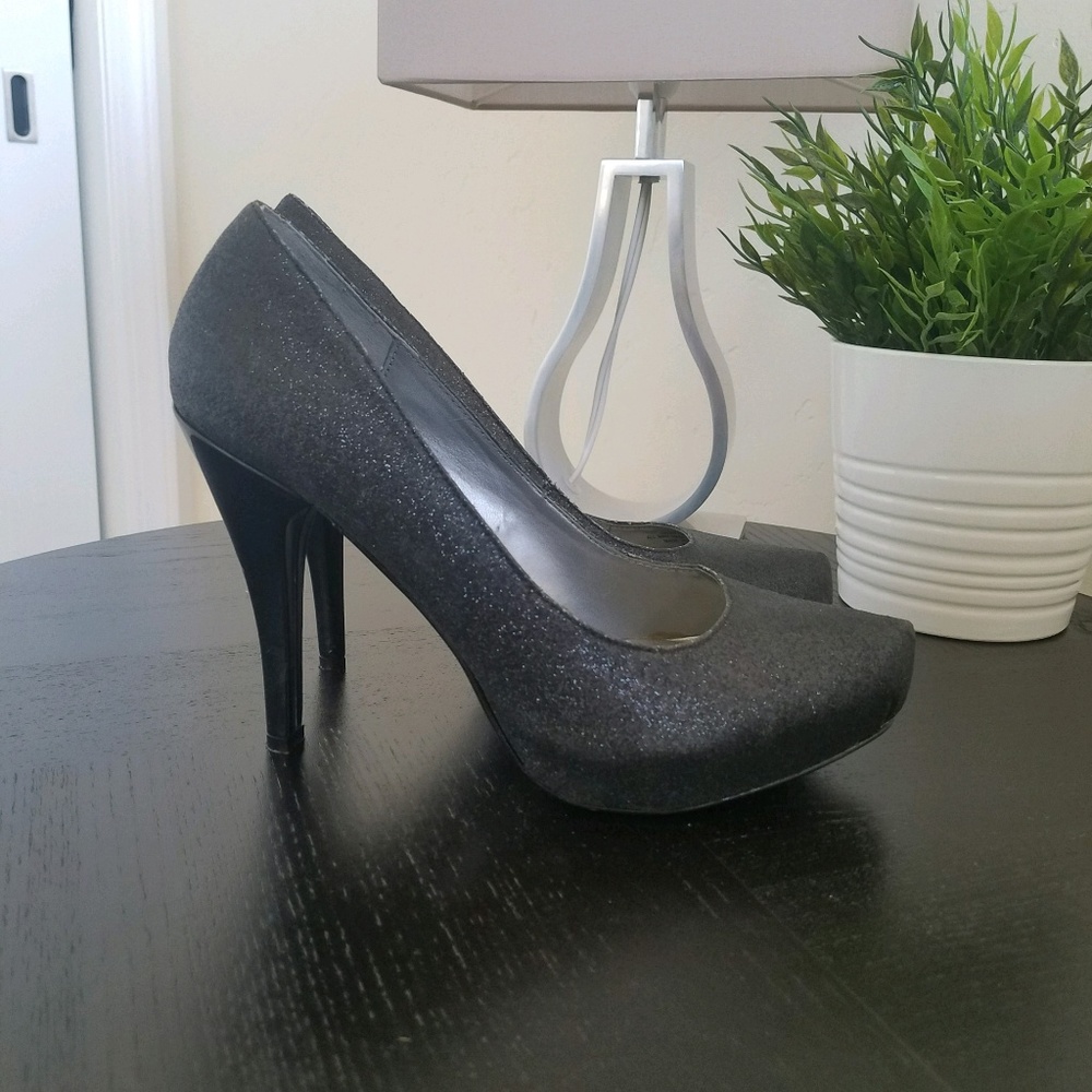 Guess black glittery heels